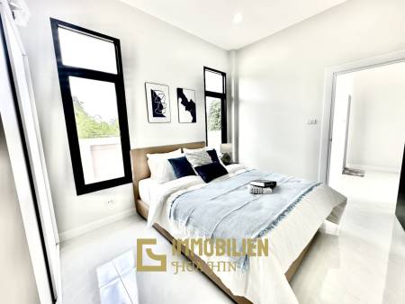 privater Pool / 4 Schlafzimmer + 4 Bäder / nah zu Geschäften und Restaurants