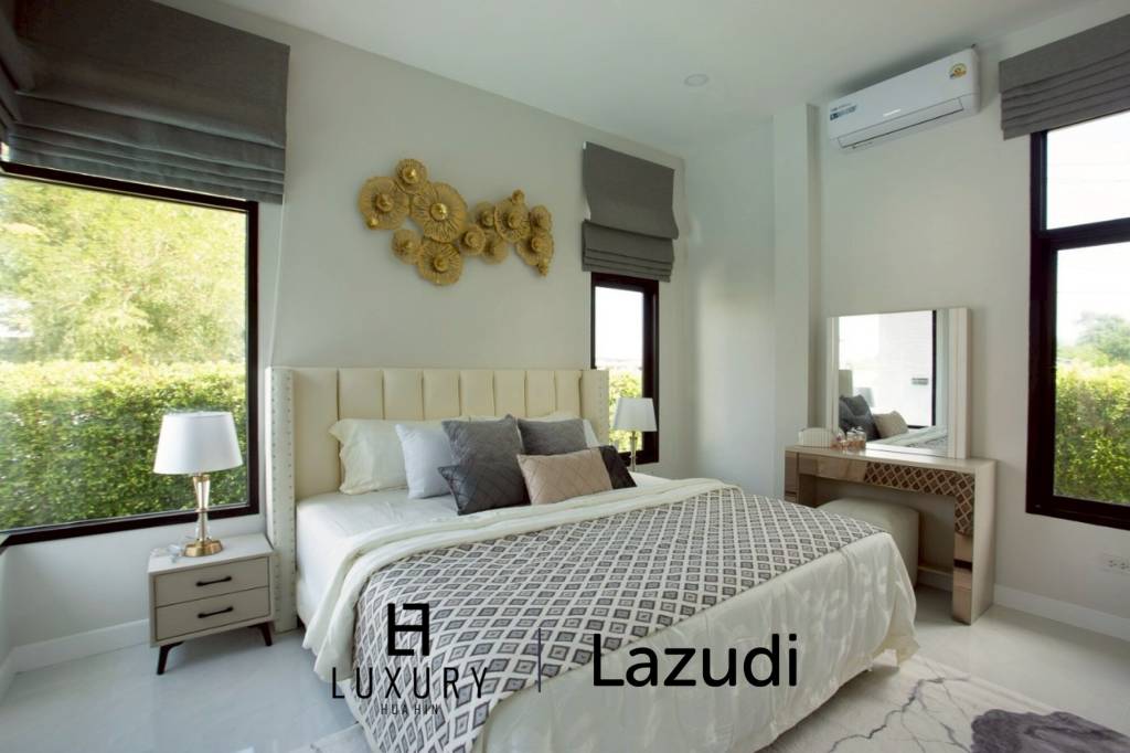 TONGTHARIN HUA HIN - 4 Bed 213 sqm Pool Villa in Hin Lek Fai Freehold