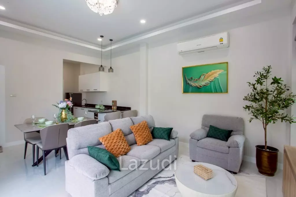 วิลล่าใหม่ 4 ห้องนอน 213 ตร. ม. พร้อมสระว่ายน้ำ ใกล้ตัวเมืองหัวหิน ในโครงการทองธารินทร์