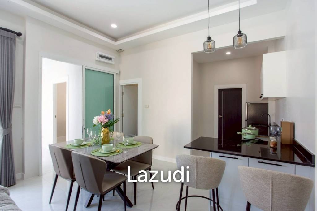 วิลล่าใหม่ 4 ห้องนอน 213 ตร. ม. พร้อมสระว่ายน้ำ ใกล้ตัวเมืองหัวหิน ในโครงการทองธารินทร์