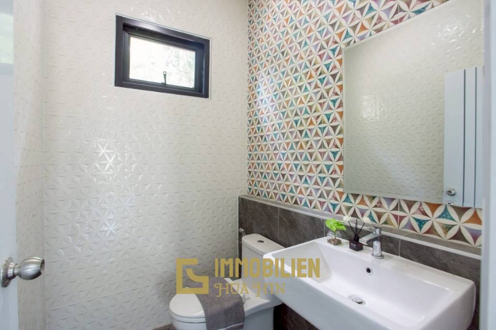 privater Pool / voll möbliert / nahe von Geschäften + Restaurants