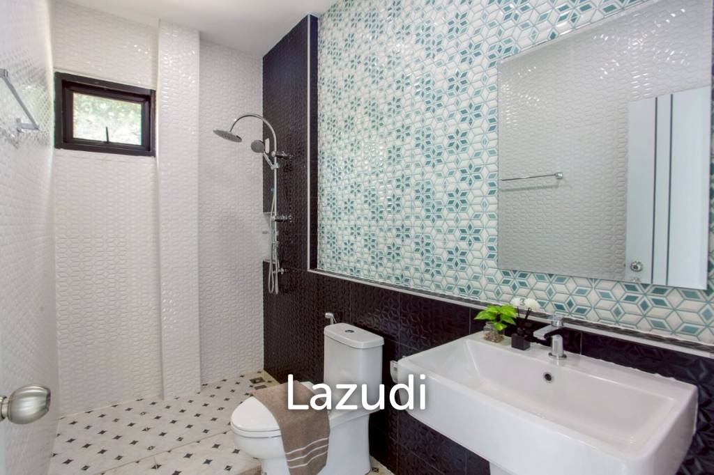วิลล่าใหม่ 4 ห้องนอน 213 ตร. ม. พร้อมสระว่ายน้ำ ใกล้ตัวเมืองหัวหิน ในโครงการทองธารินทร์