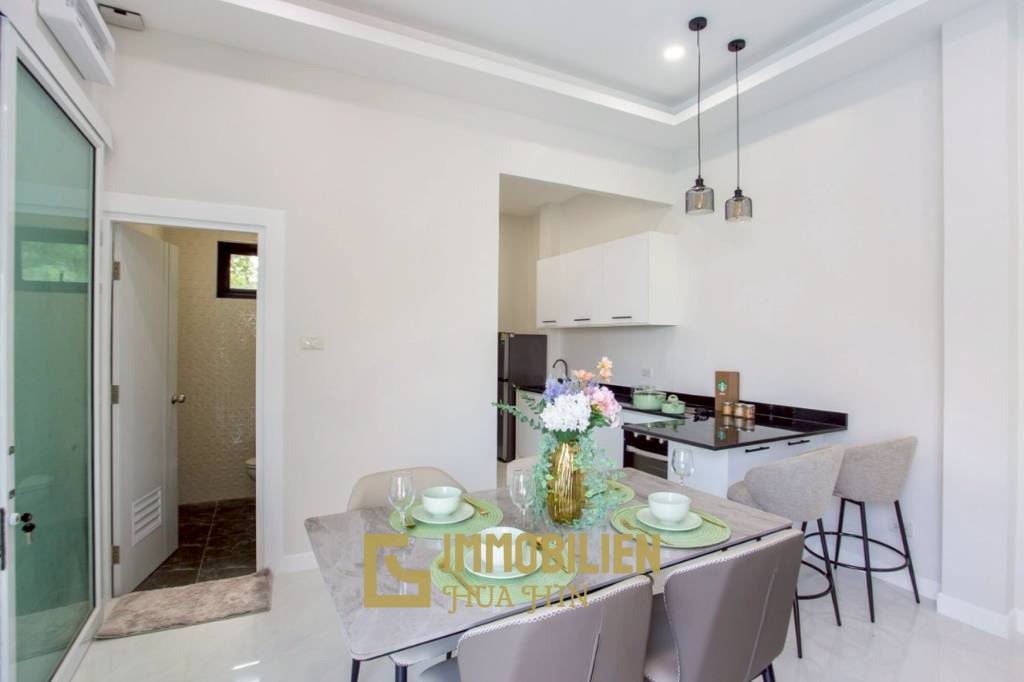 privater Pool / voll möbliert / nahe von Geschäften + Restaurants