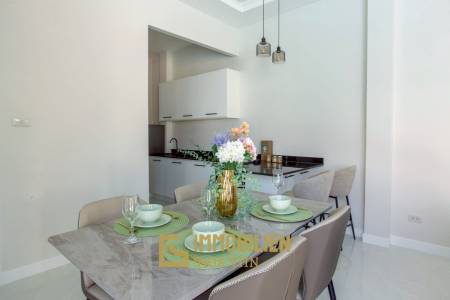 privater Pool / voll möbliert / nahe von Geschäften + Restaurants