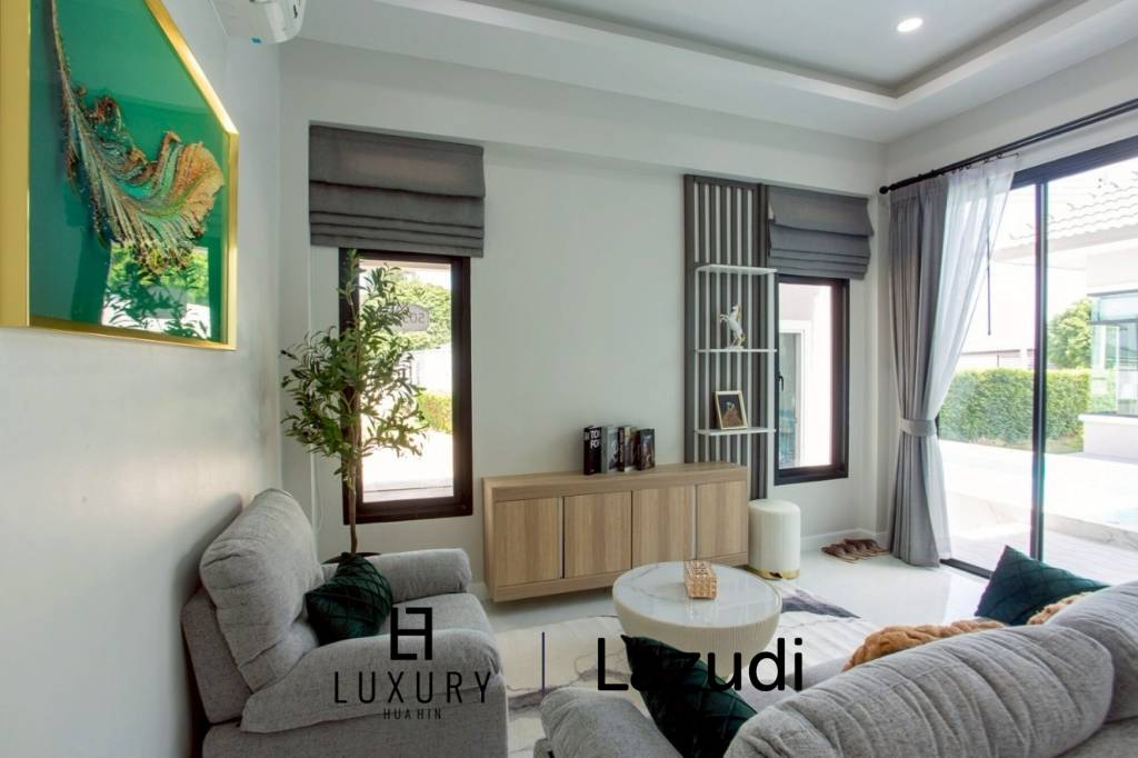 TONGTHARIN HUA HIN - 4 Bed 213 sqm Pool Villa in Hin Lek Fai Freehold