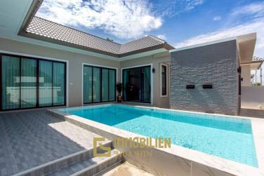 วิลล่าใหม่ 4 ห้องนอน 213 ตร. ม. พร้อมสระว่ายน้ำ ใกล้ตัวเมืองหัวหิน ในโครงการทองธารินทร์