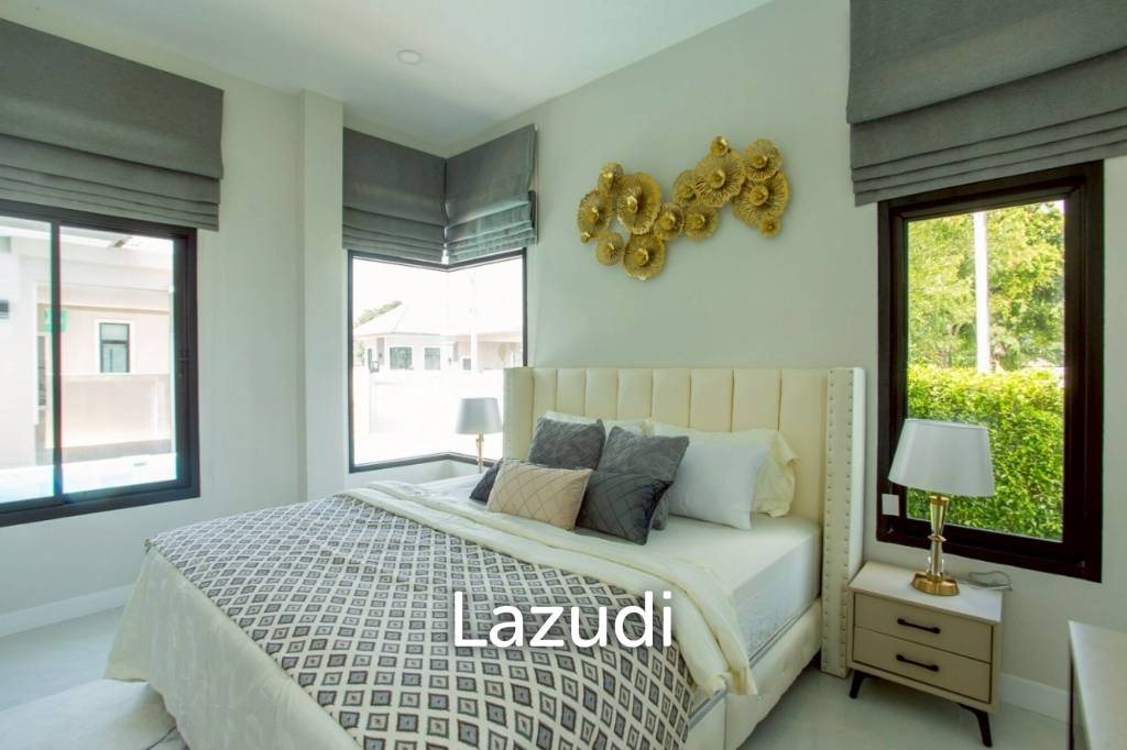 วิลล่าใหม่ 4 ห้องนอน 213 ตร. ม. พร้อมสระว่ายน้ำ ใกล้ตัวเมืองหัวหิน ในโครงการทองธารินทร์