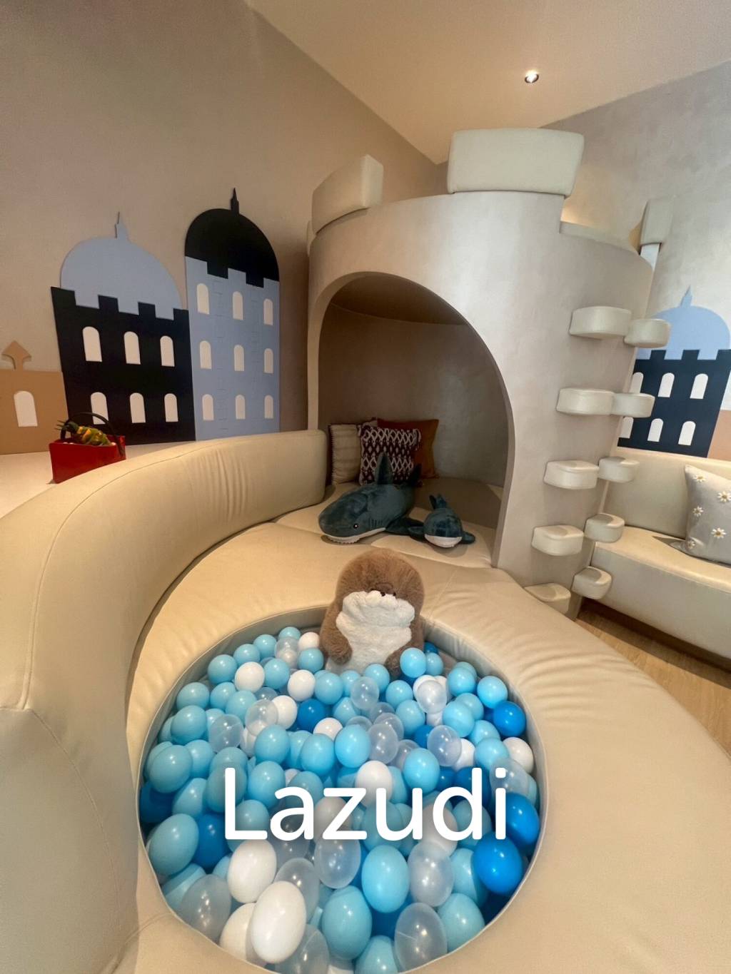 CABANAS : Pool Access 1 Bed Condo near the beach