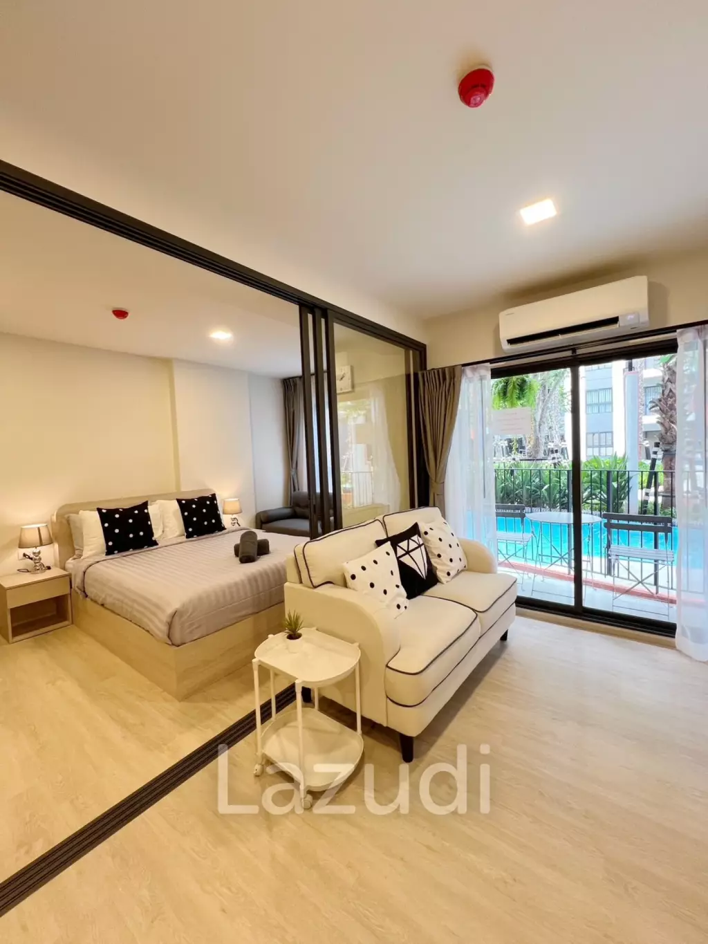 CABANAS : Pool Access 1 Bed Condo near the beach