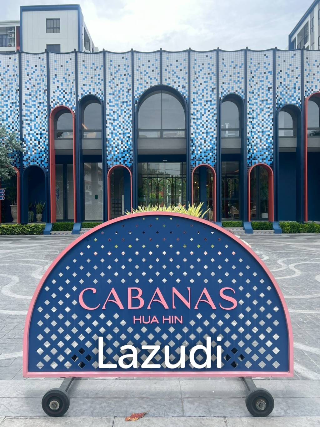 CABANAS : Pool Access 1 Bed Condo near the beach