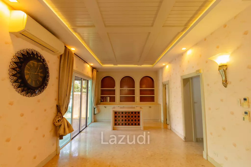 Luxury 2 Storey 3 Bed Tuscany Style at Cha-am