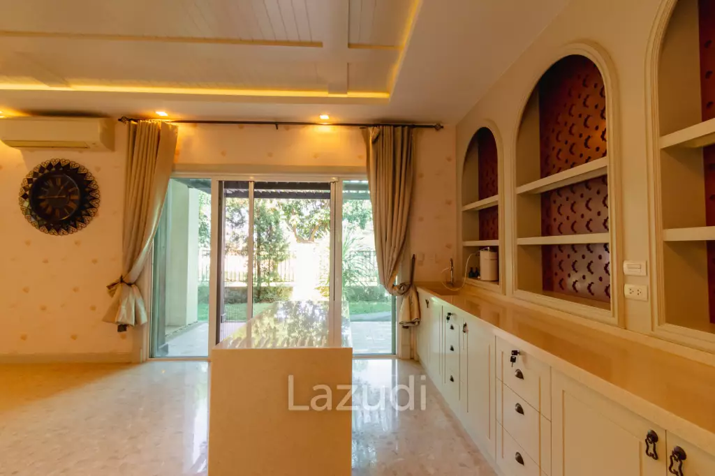 Luxury 2 Storey 3 Bed Tuscany Style at Cha-am