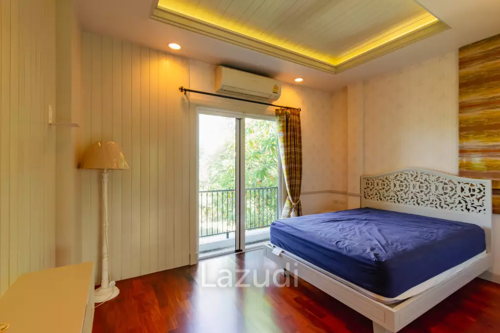 Luxury 2 Storey 3 Bed Tuscany Style at Cha-am