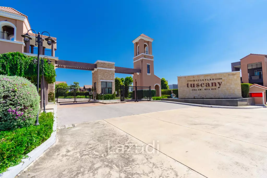 Luxury 2 Storey 3 Bed Tuscany Style at Cha-am