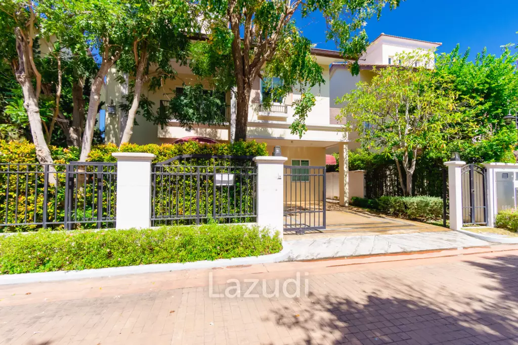 Luxury 2 Storey 3 Bed Tuscany Style at Cha-am