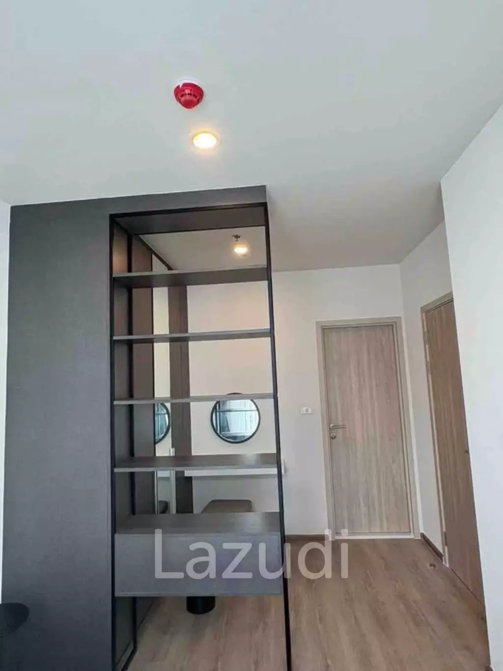 46 sqm modern 1 bedroom condo on 22nd floor at Nue District R9 Huai Khwang Bangkok