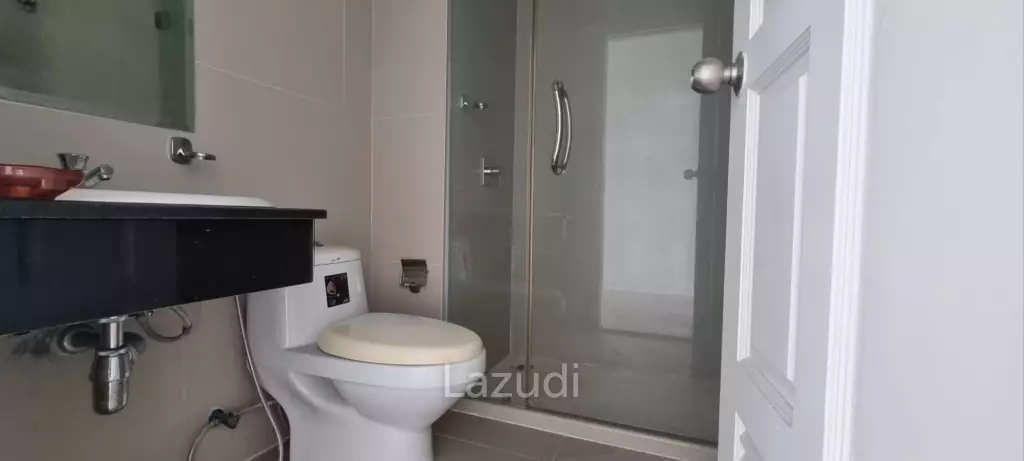 Studio 1 Bathroom 28 SQ.M. AD Hyatt Wongamat