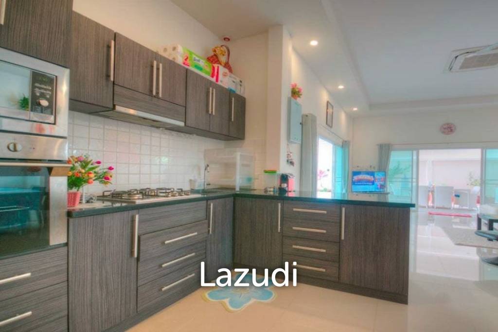 700 Sqm 4 Bed 3 Bath Villa For Sale