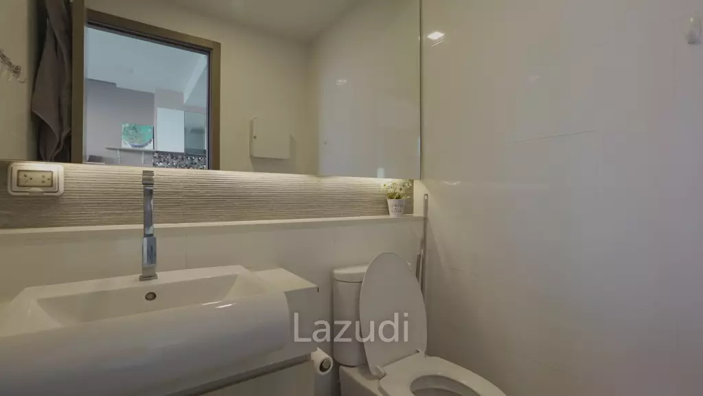 2 Beds 2 Baths 136 SQ.M. Del Mare Bangsaray
