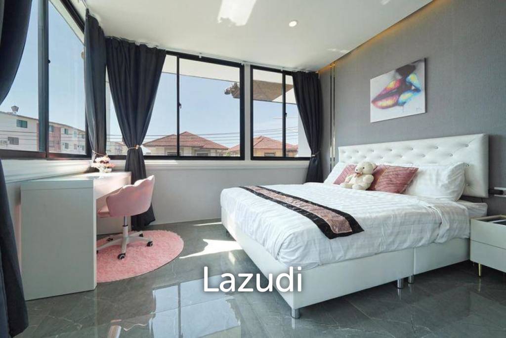 7 Bedroom 7 Bathroom 410 SQ.M. Eakmongkol Village