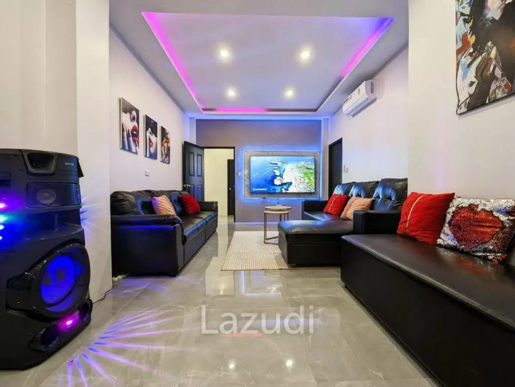 7 Bedroom 7 Bathroom 410 SQ.M. Eakmongkol Village