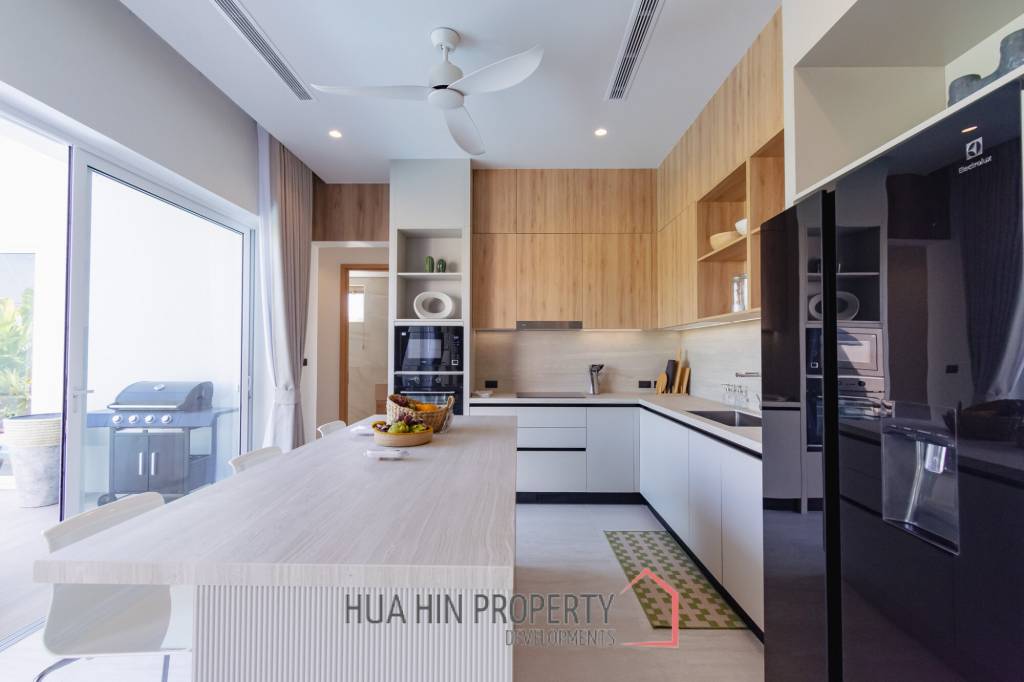 200 sqm modern pool villa in Thap Tai Hua Hin – Asai Villas new development