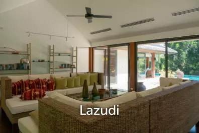 Modern Thai 4-Bedroom Villa within Walking Distance to Rawai Beach for Sale