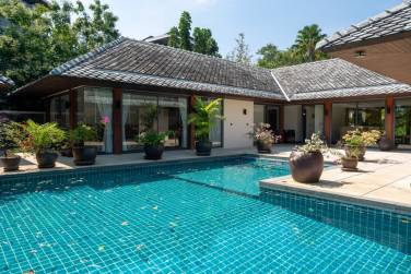 Modern Thai 4-Bedroom Villa within Walking Distance to Rawai Beach for Sale