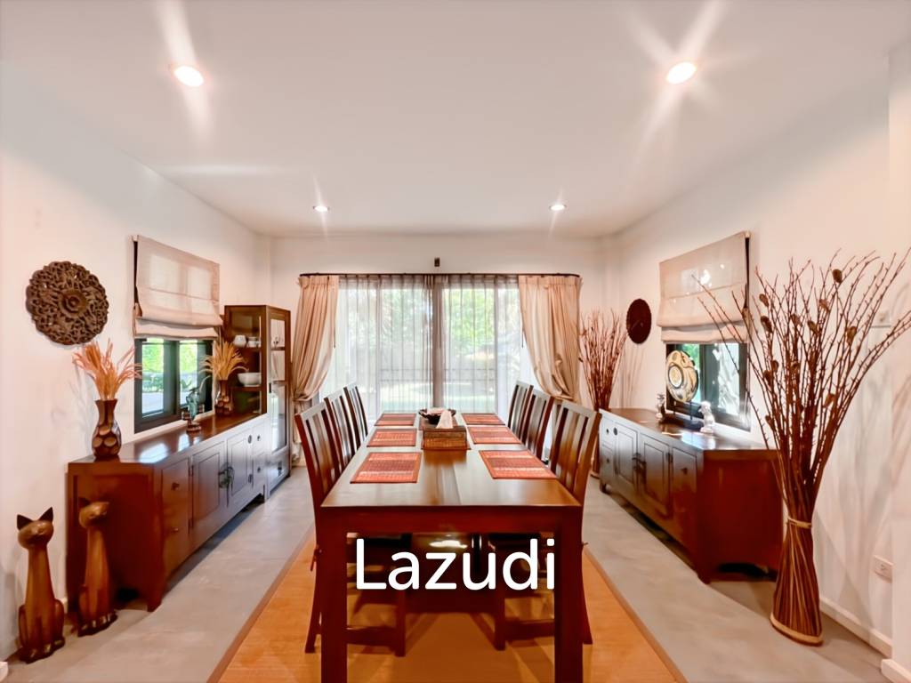 The Heights 2: 4-Bedrooms with Private Pool and Garden