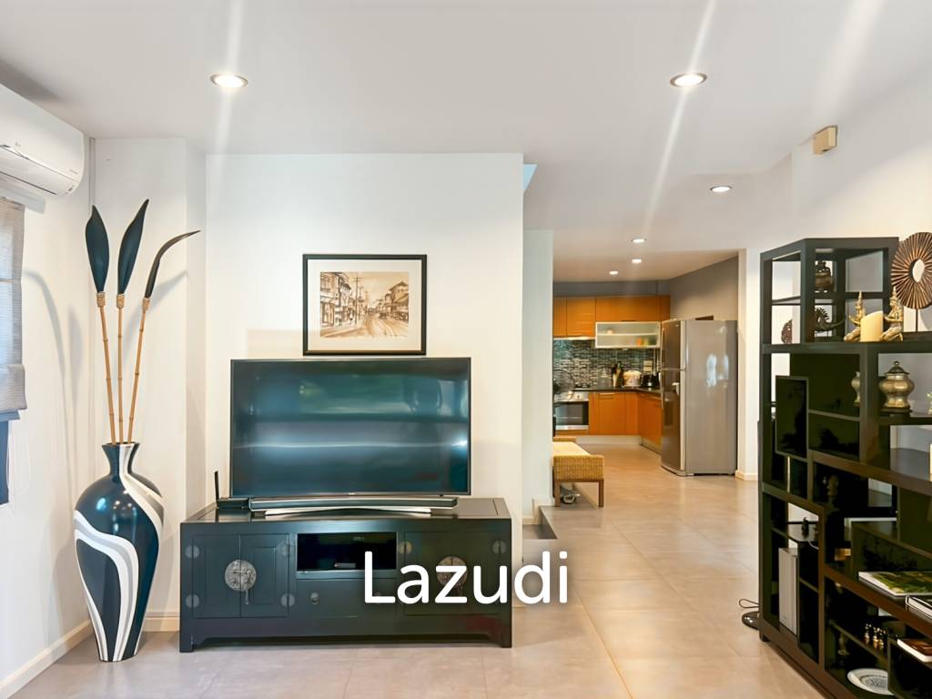 The Heights 2: 4-Bedrooms with Private Pool and Garden
