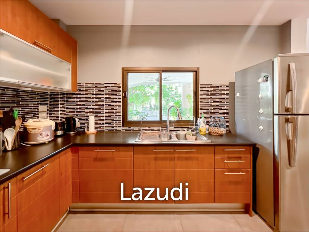 The Heights 2: 4-Bedrooms with Private Pool and Garden