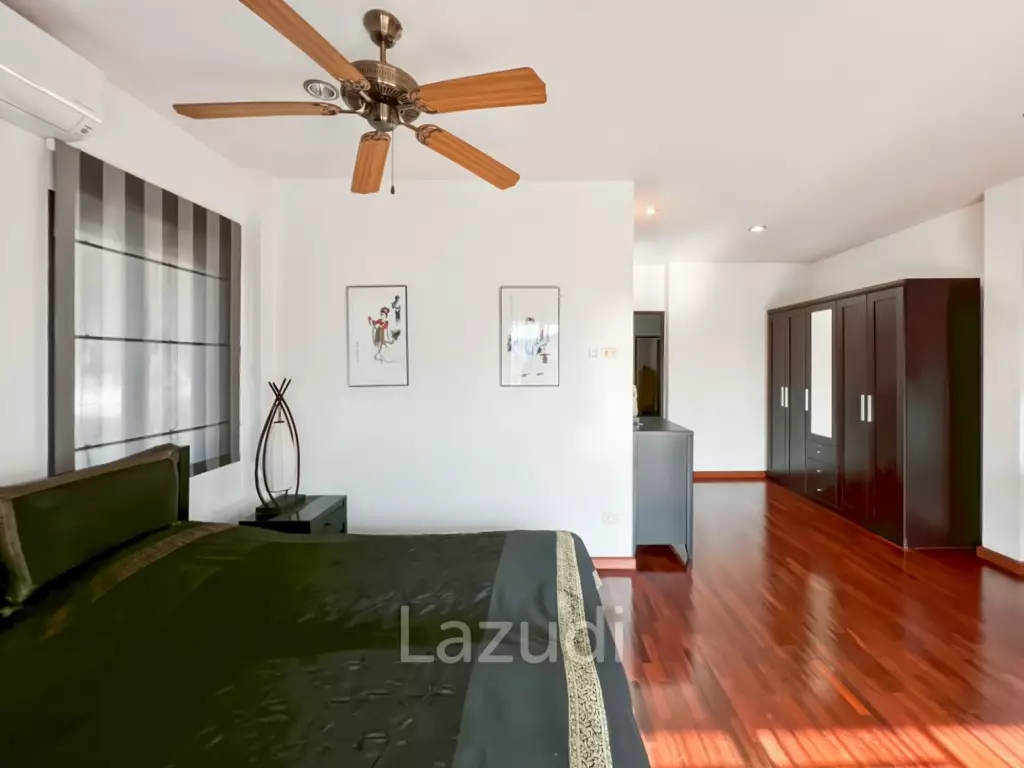 The Heights 2: 4-Bedrooms with Private Pool and Garden