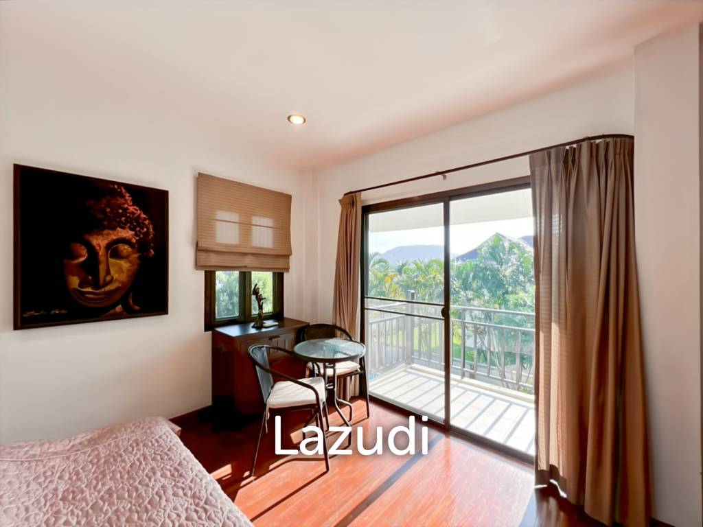 The Heights 2: 4-Bedrooms with Private Pool and Garden