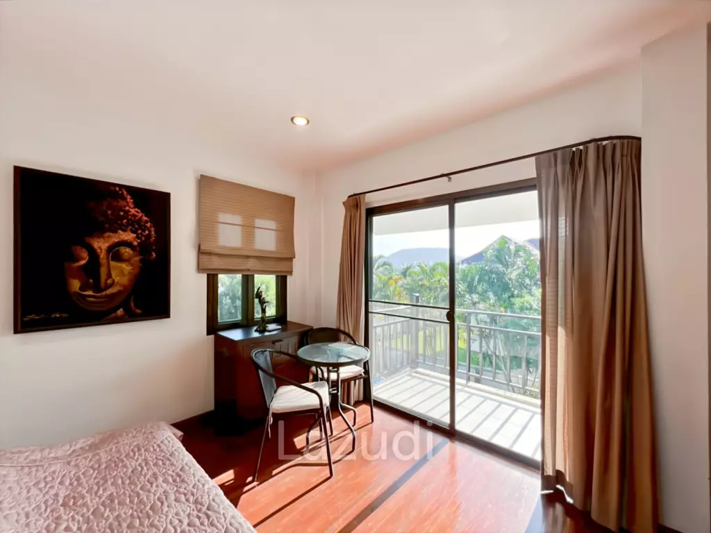 The Heights 2: 4-Bedrooms with Private Pool and Garden