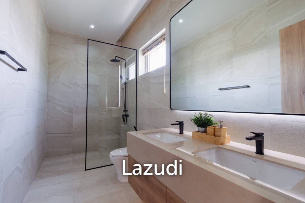 New Modern 220 sqm pool villa in Thap Tai Hua Hin