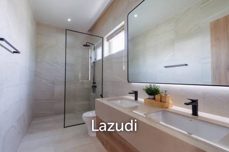 New Modern 250 sqm pool villa in Thap Tai Hua Hin