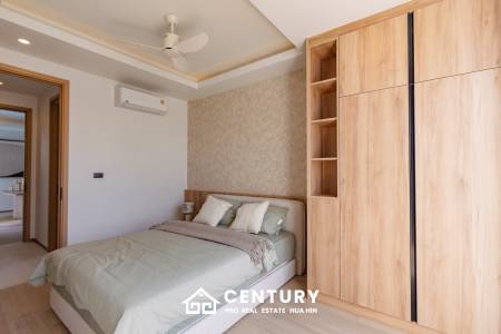 New Modern 250 sqm pool villa in Thap Tai Hua Hin