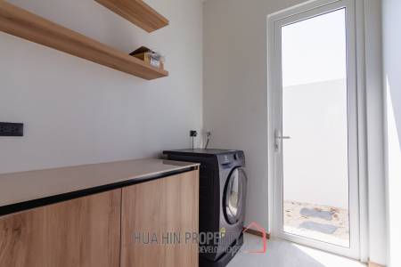 New Modern 250 sqm pool villa in Thap Tai Hua Hin