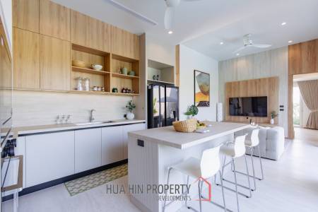 New Modern 250 sqm pool villa in Thap Tai Hua Hin