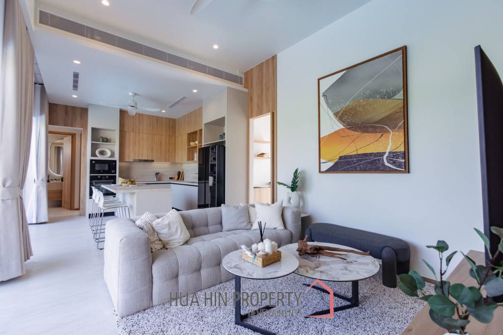 New Modern 250 sqm pool villa in Thap Tai Hua Hin