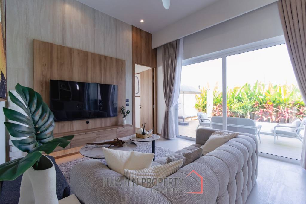 New Modern 250 sqm pool villa in Thap Tai Hua Hin