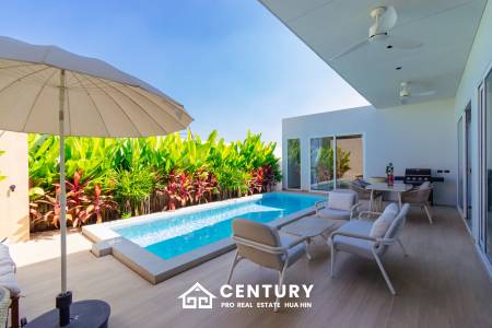 New Modern 250 sqm pool villa in Thap Tai Hua Hin