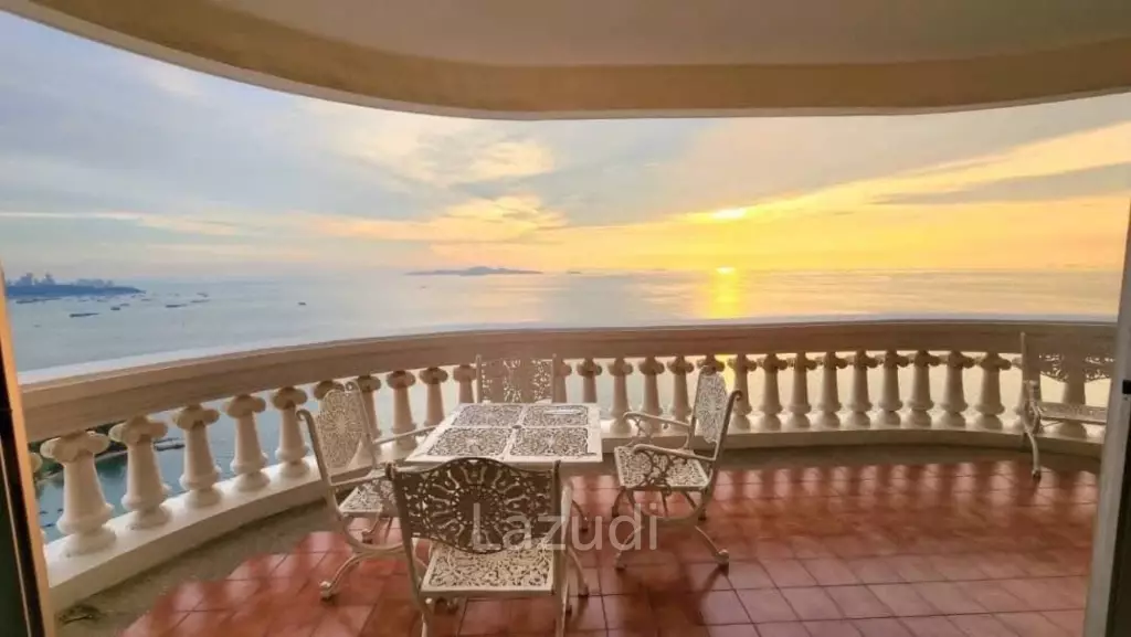 Penthouse Unit 3 Bedroom 176 SQ.M. Sky Beach Condo