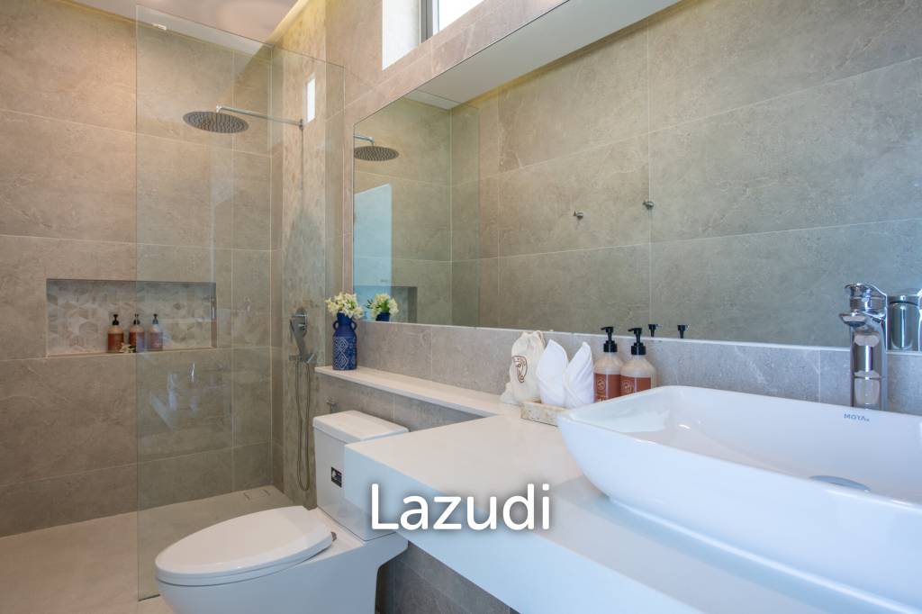 Spacious 4-Bedroom Villa with Sea View – Mae Nam