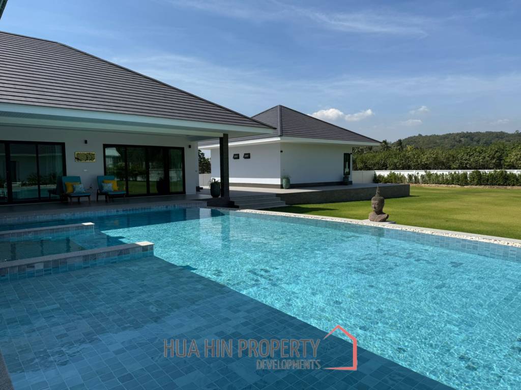 Large Luxury 6 bed pool vila
