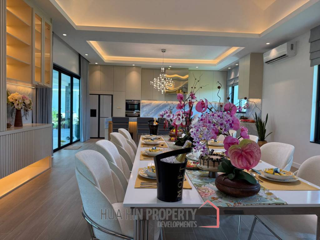 Large Luxury 6 bed pool vila