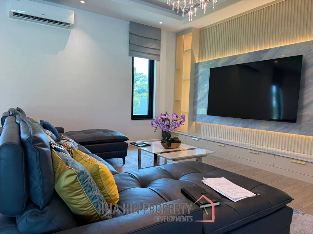 Large Luxury 6 bed pool vila