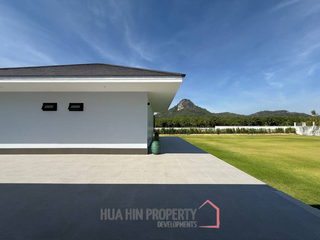 Large Luxury 6 bed pool vila