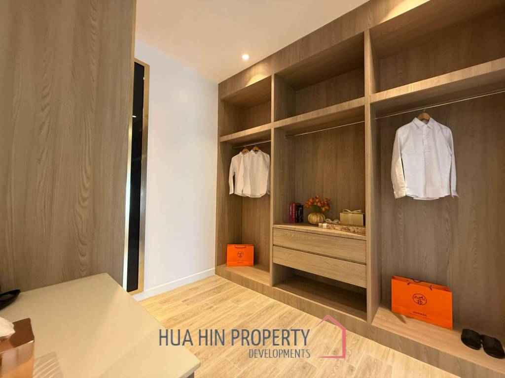 Large Luxury 6 bed pool vila