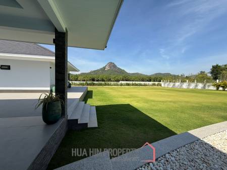 Large Luxury 6 bed pool vila